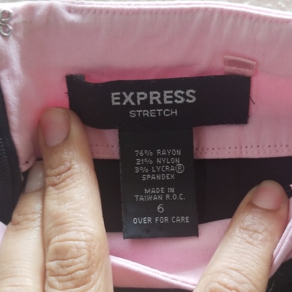 Express Dress - Picture 3 of 3